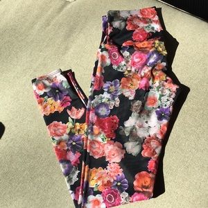 Onzie Floral Yoga Pant